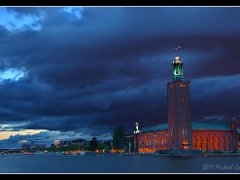 Stockholm stadshuset clouds