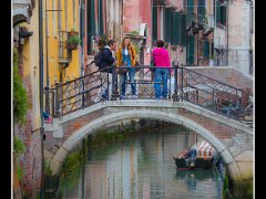 bridge people : venice