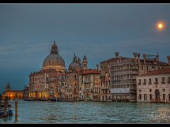 moonrise : venice